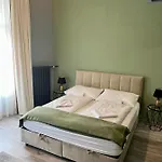 Alojamento de Acomodação e Pequeno-almoço W Urban 4*