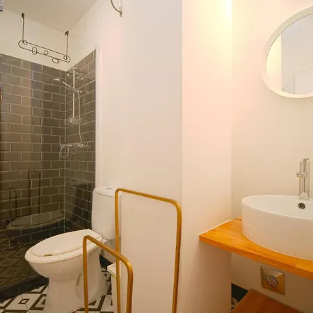 Bed & Breakfast W Urban Budapest