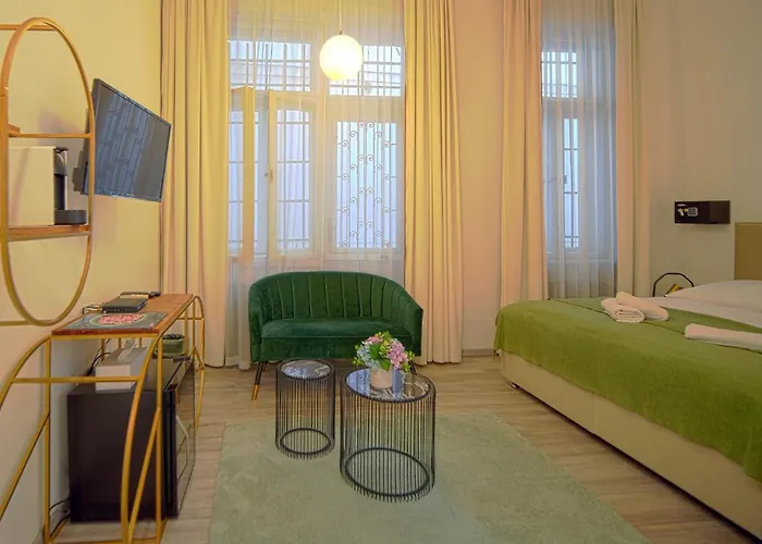 W Urban 4* Budapesta